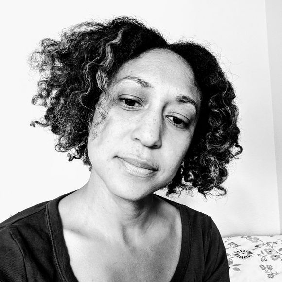 Meet your Posher, Clara - Picture 1 of 1